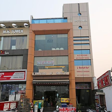 Oyo 10360 Hotel Grand Manoranjan Gorakhpur Kültér fotó